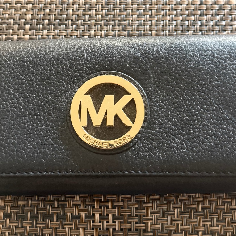 Black Michael Kors Wallet